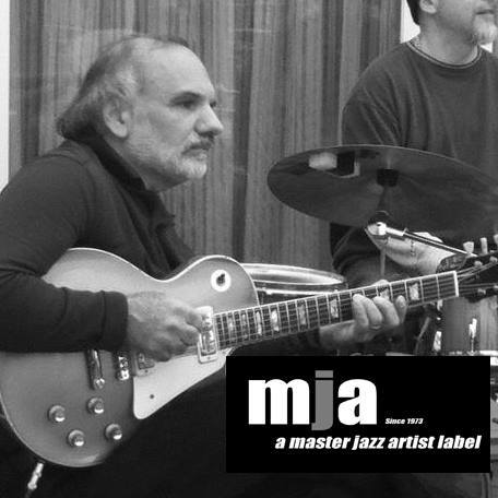 mjajazz's tweet photo. Mike Armando jazz blues guitarist https://t.co/w2pxi1tbla