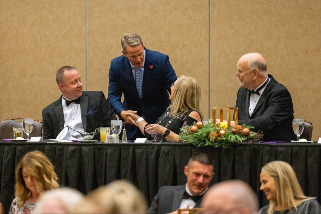 JonHusted's tweet image. It was an honor to be at the Buckeye State Sheriffs Association Annual Conference in Sandusky last night. While some have called to "defund the police," Ohio is investing!
 
We are helping our departments leverage technology for recruitment, getting more officers body cameras and