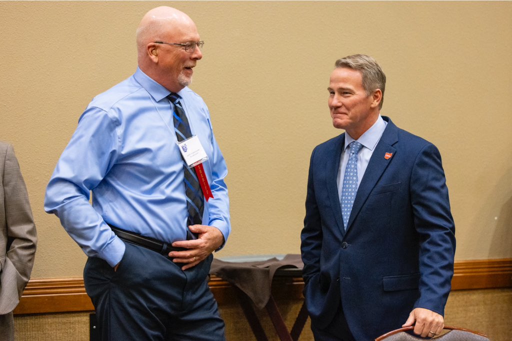 JonHusted's tweet image. It was an honor to be at the Buckeye State Sheriffs Association Annual Conference in Sandusky last night. While some have called to "defund the police," Ohio is investing!
 
We are helping our departments leverage technology for recruitment, getting more officers body cameras and