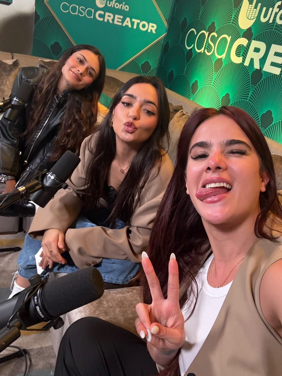 V0use's tweet image. Se me juntó el ganando :(

GALA X CALLE Y POCHE