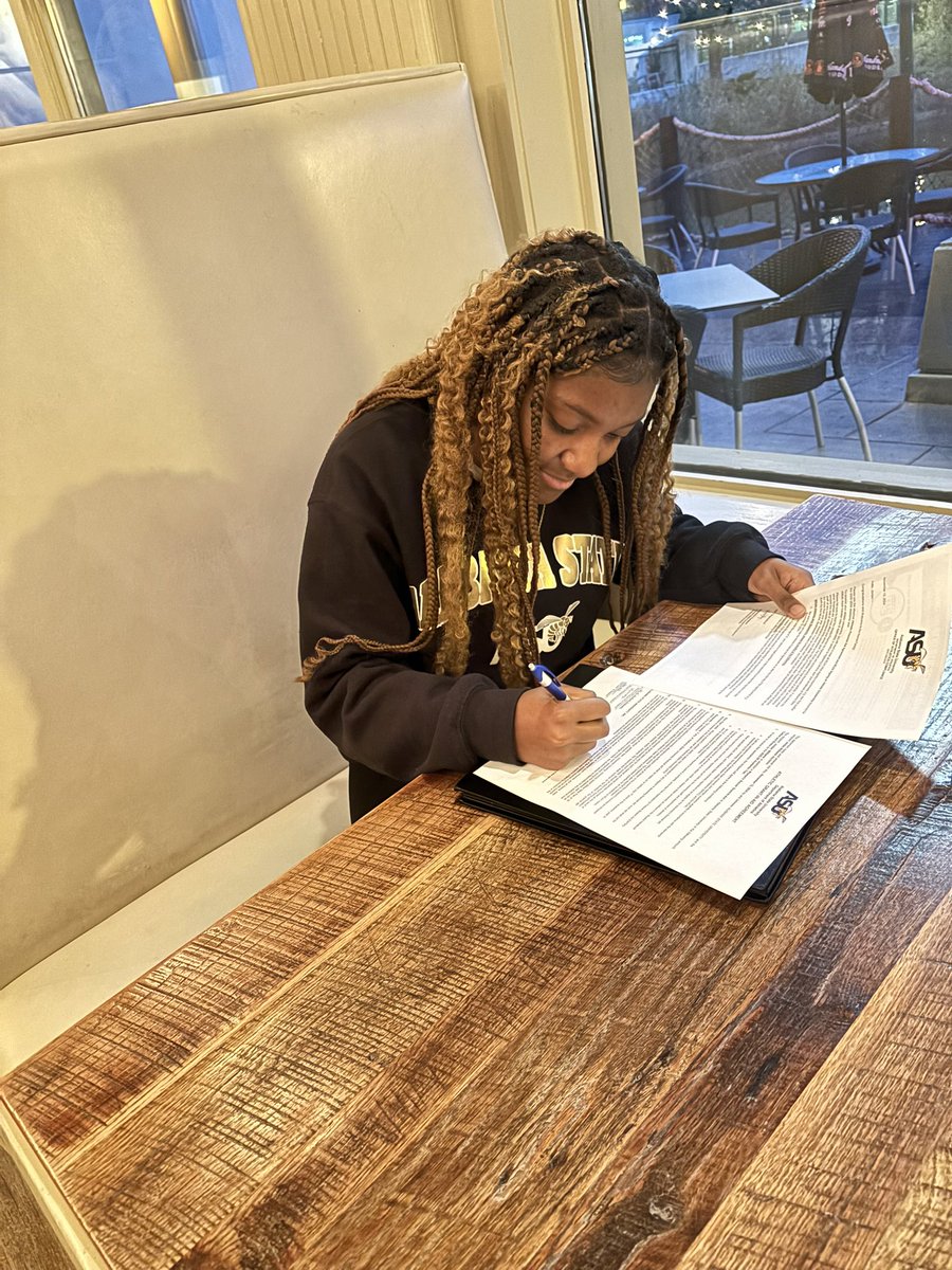 jordan “jojo” williams (@jordanw359) on Twitter photo it’s official!! i am now a hornet! 🐝🖤💛 <a href="/BamaStateWSC/">Alabama State Soccer</a> <a href="/LSCyouth/">Lexington Sporting Youth</a> <a href="/fdhssoccergirls/">FDHS Girls Soccer</a> it’s official!! i am now a hornet! 🐝🖤💛 <a href="/BamaStateWSC/">Alabama State Soccer</a> <a href="/LSCyouth/">Lexington Sporting Youth</a> <a href="/fdhssoccergirls/">FDHS Girls Soccer</a>