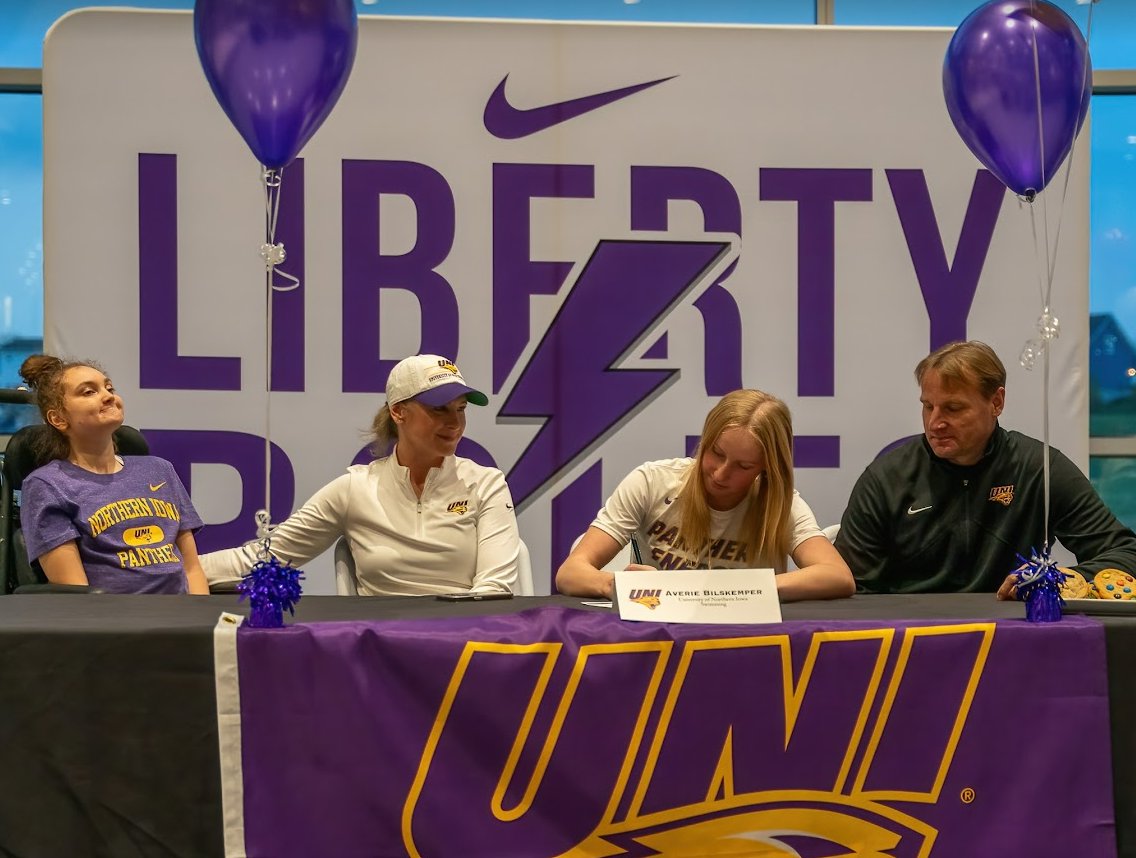 Congratulations to all of our senior student-athletes who participated in signing day, making their post-secondary plans official this evening!

Janessa Mosley, Kirkwood CC- Basketball
Asta Hildebrand, St. Cloud State- Volleyball
Averie Bilskemper, UNI- Swimming