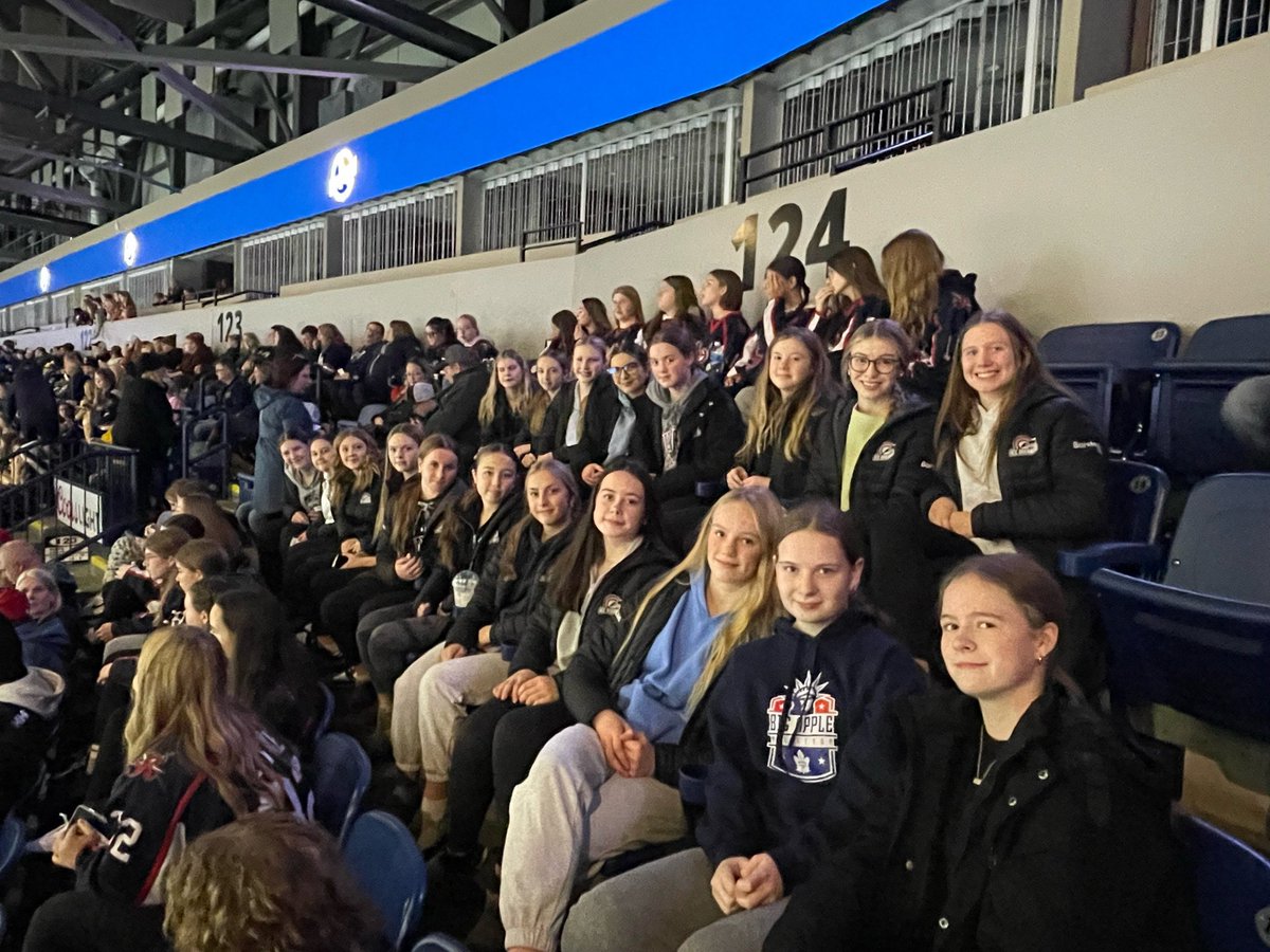 U18AAAEIB's tweet photo. U15 Ice Breakers at tonight’s @wjahleague2024 Season Opener https://t.co/MYYjYoxLHh
