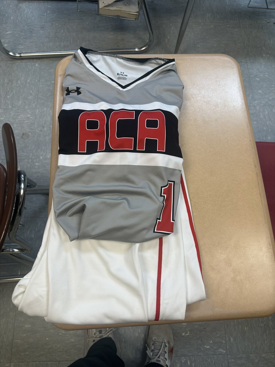New Jerseys and Rye Grass. One day closer to opening day.