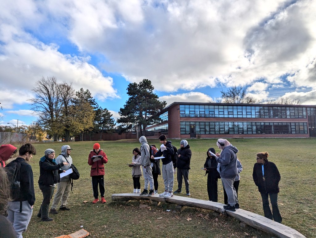Chris Sands (@ccsands14) on Twitter photo Today, students from <a href="/TheHill_WHCI/">West Hill C.I.</a> (mainstream and DD-ISP) spent time with Miinikaan - an Indigenous garden design company - to learn more about food sovereignty, important plants, and to start planning an Indigenous school garden! Today, students from <a href="/TheHill_WHCI/">West Hill C.I.</a> (mainstream and DD-ISP) spent time with Miinikaan - an Indigenous garden design company - to learn more about food sovereignty, important plants, and to start planning an Indigenous school garden!