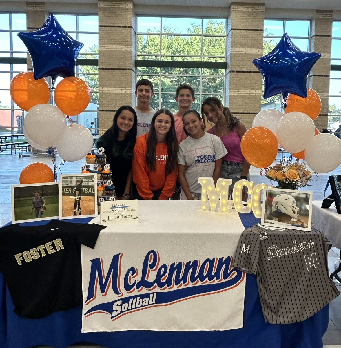 Today Jordan did what many athletes only dream of doing! Happy signing day!!!  <a href="/AthleticsFoster/">Foster Athletics</a>  <a href="/FHSABC_TX/">FHSABC</a> <a href="/Foster_Softball/">FHS Softball</a> <a href="/McLennan_SB/">McLennan Softball</a>