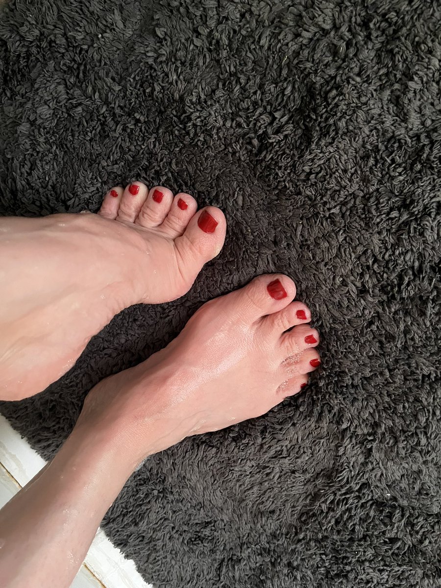 Order Now for RED toes🥰