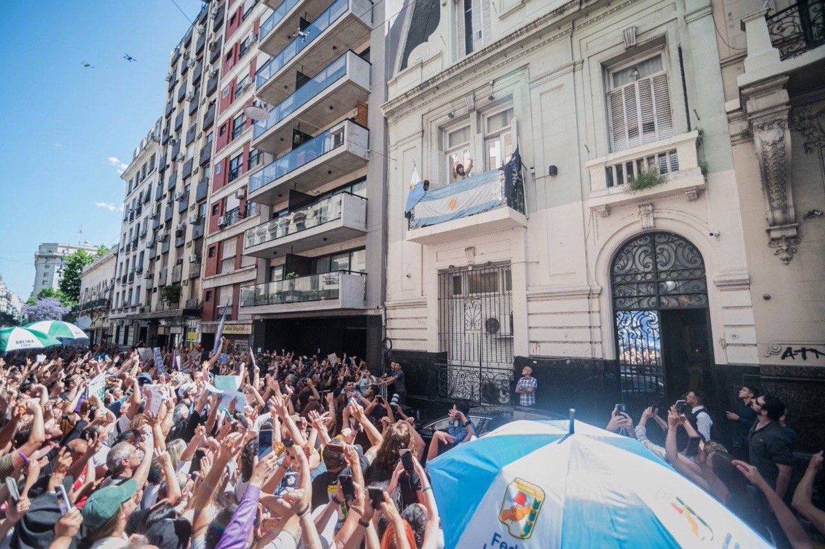 wadodecorrido's tweet photo. El amor no se proscribe. Siempre con @CFKArgentina. ♥️🇦🇷 https://t.co/Libjk9WgUI