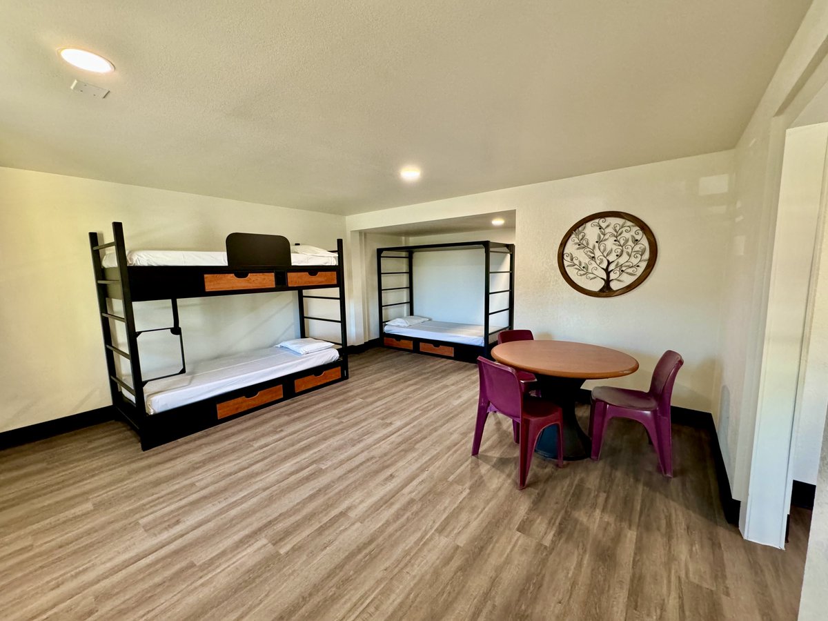 CityofPhoenixAZ's tweet photo. The City of Phoenix, in partnership with @UMOMndc, is proud to announce the opening of nearly 100 new shelter beds for families experiencing homelessness. #PHXSolutions

Learn more in the #PHXNewsroom: https://t.co/chnLb9RI0X https://t.co/fd5VlakMfL
