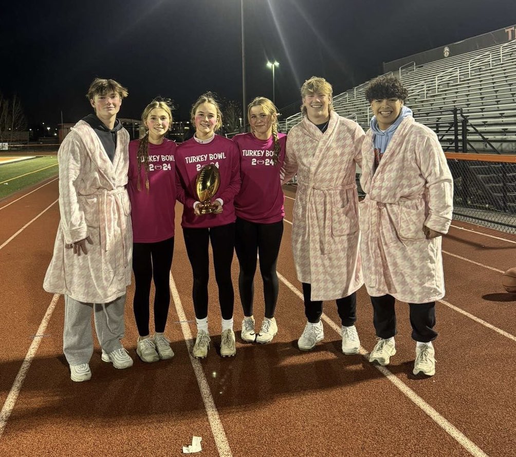 St. Charles East Baseball (@stce_baseball) on Twitter photo Congrats to our <a href="/stce_softball/">STCE Softball</a> girls for bringing home the Turkey Bowl flag football title tonight, coached by some our Saints baseball players! #TurkeyChamps Congrats to our <a href="/stce_softball/">STCE Softball</a> girls for bringing home the Turkey Bowl flag football title tonight, coached by some our Saints baseball players! #TurkeyChamps