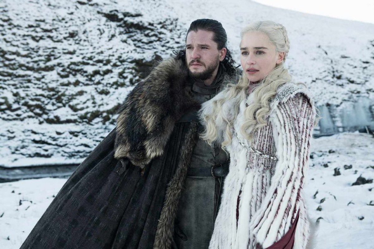رسميًا:

بدء العمل على فيلم "Game Of Thrones".

ماهي ألأشياء التي تتمنى ان تتغير في الفيلم؟ 👀