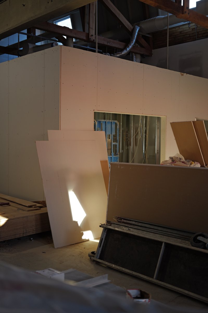 fvckrender's tweet image. I'm deeply inspired by how light interacts in my art. Standing in the gallery, watching this enormous project come together and seeing the light bounce around the space, inspires me to such a high level. I can’t wait to share more about this project!