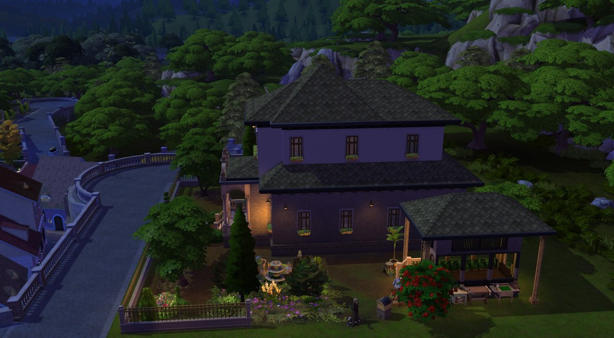 LinetteMJones's tweet photo. Sims4LifeAndDeath. Rénovation d'une des 3 maisons TheKateEsmerald. Cuisine salonTV salle à manger, 2 bureaux, WC, 3 chambres, 1 sdb, 1 serre, compétence cuisine, jardinage, menuiserie, composition florale, analyse reliques anciennes, peinture, musique, écriture, informatique. https://t.co/1hHWrq3PpD