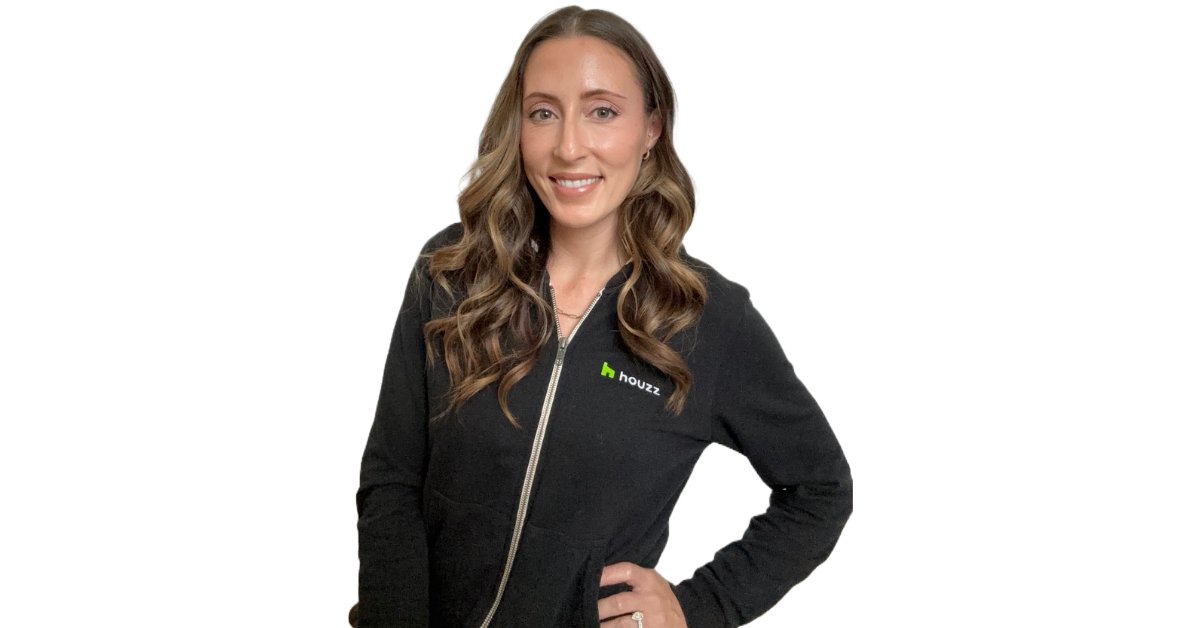 InsideHouzz's tweet photo. An amateur wine-maker, @Houzz SEO manager Katie Falette knows how to blend the right elements at the right time to get the best results – at home and at work. Read our latest #houzzerprofile! #meettheteam #jointheteam

https://t.co/XKjHcDC4dr https://t.co/h89kPMkCm2