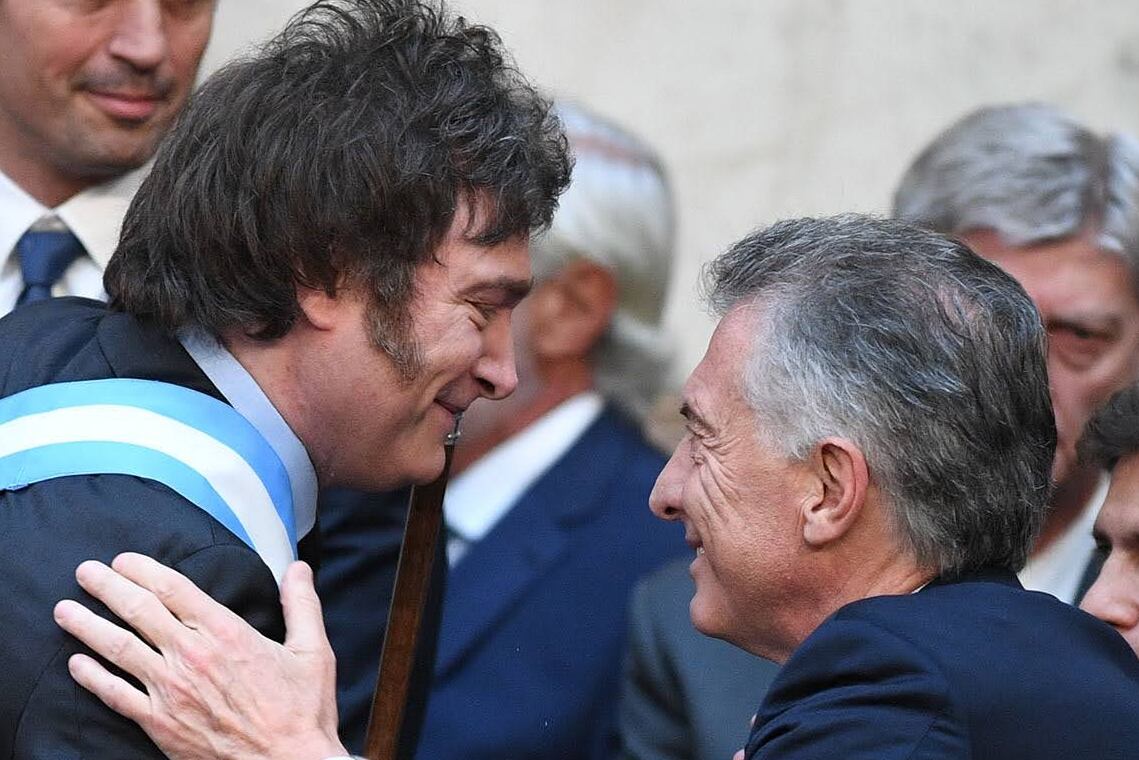Javier Milei volvió a apuntar contra Riquelme Milei y Macri.