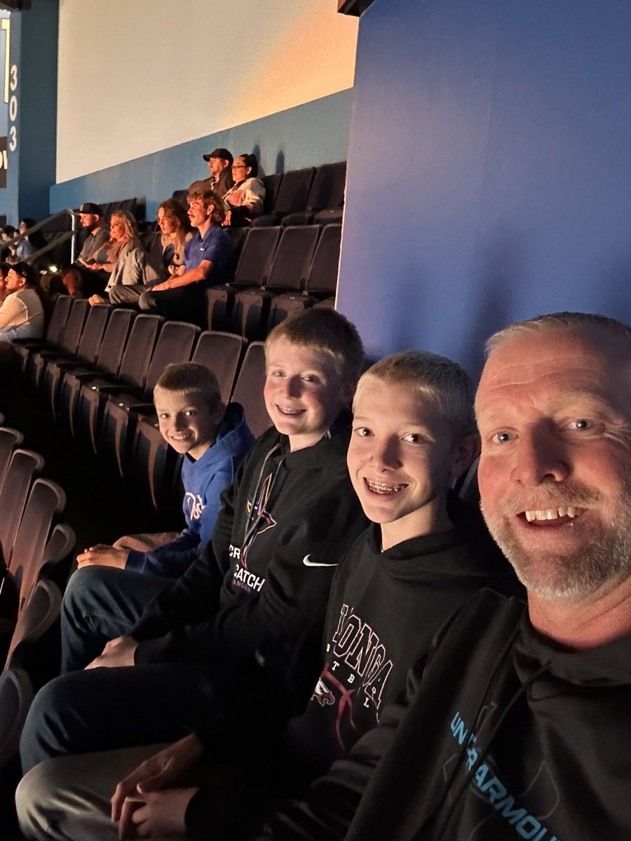 thbball20's tweet image. #ThunderUp