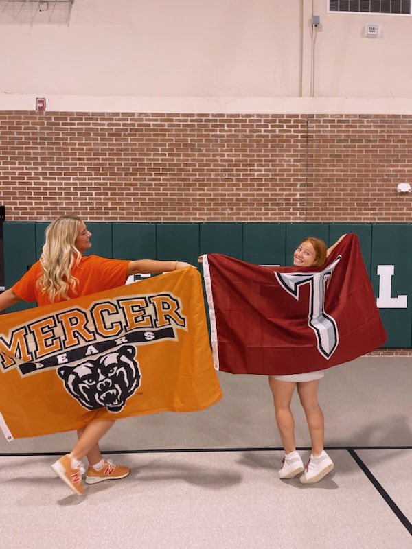 it’s official✍🏻✍🏻 Happy Signing Day! GO BEARS🧡🧡🧡🐻🐻🐻!!! <a href="/LindsayFico/">Lindsay Fico</a> <a href="/cara_parker13/">Cara Parker</a> <a href="/courtneygettins/">courtneygettins</a> <a href="/ECBBagarose/">Coach Mike Bagarose</a> <a href="/ecb18uSchnute/">EC Bullets 18Gold Schnute/Bagarose</a> <a href="/RWetherington7/">Ryan Wetherington</a> <a href="/Brockstar2023/">Brock Van Faussien</a>
