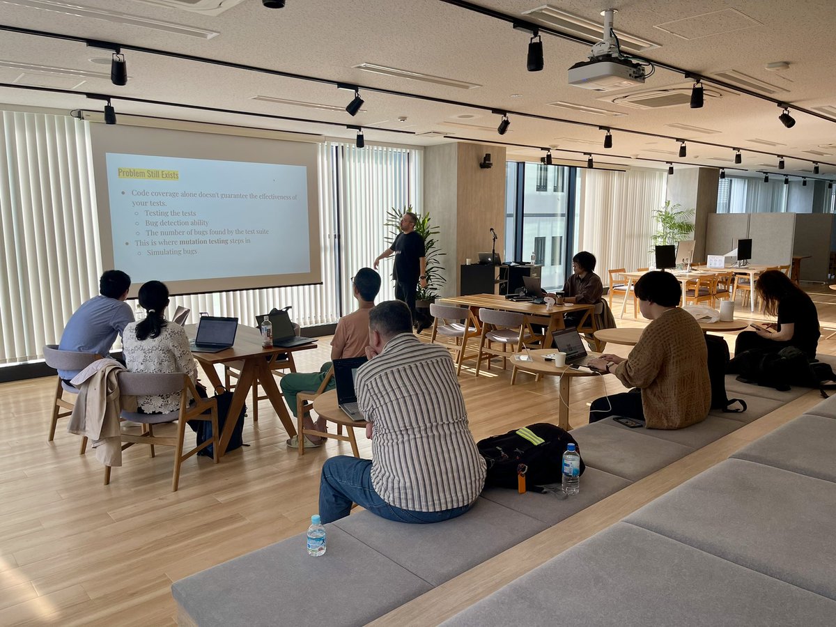 DurukalMesut's tweet photo. Something cool is happening 😎 amazing workshop by @altugaltintas. @tokyotestfest workshops started with a wonderful session at @AutifyJapan @tsueeemura https://t.co/2syosRwQwq