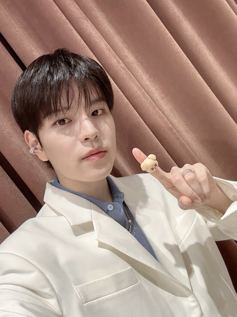 Stray_Kids_JP's tweet photo. https://t.co/EnrfWqDkDJ