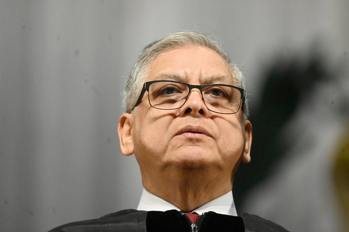 eP_investiga's tweet photo. #AHORA 🚨 | El presidente en funciones de la CSJ, Carlos Lucero, es denunciado por los delitos de tráfico de influencias, abuso de autoridad, incumplimiento de deberes y usurpación de atribuciones. 

Esto por el video filtrado en el que expone su intención de ser vocal I para sustituir a cualquier presidente de la CSJ.