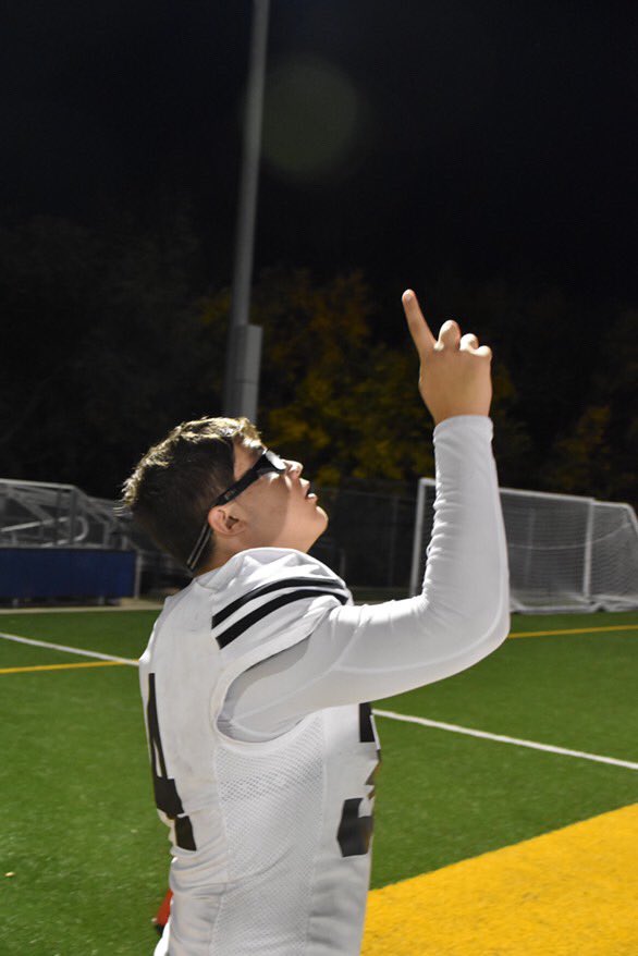 C_RodriguezD's tweet image. Blessed to be posting this even at all, Blessed to be playing the sport i love, along w coaches 24-25@Coach_CNeas21 @Sdsteffen55 @thsbearfootball @6starfootballKS @PrepRedzoneKS @dreamallamerica 

Offense:
192 Rushing Yards 
3 Touchdowns
Defense
16 Sacks
48 Tackles
16 TFLS 
2 FF