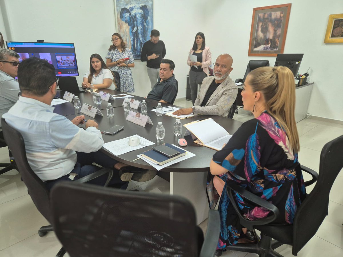 Acudo a la Sexta Sesión Ordinaria de 2024 del Comité Técnico del Fideicomiso del Fondo de Ayuda, Asistencia y Reparación Integral del Estado de Morelos, celebrada en las instalaciones de la Comisión Ejecutiva de Atención y Reparación de Víctimas del Estado de Morelos.