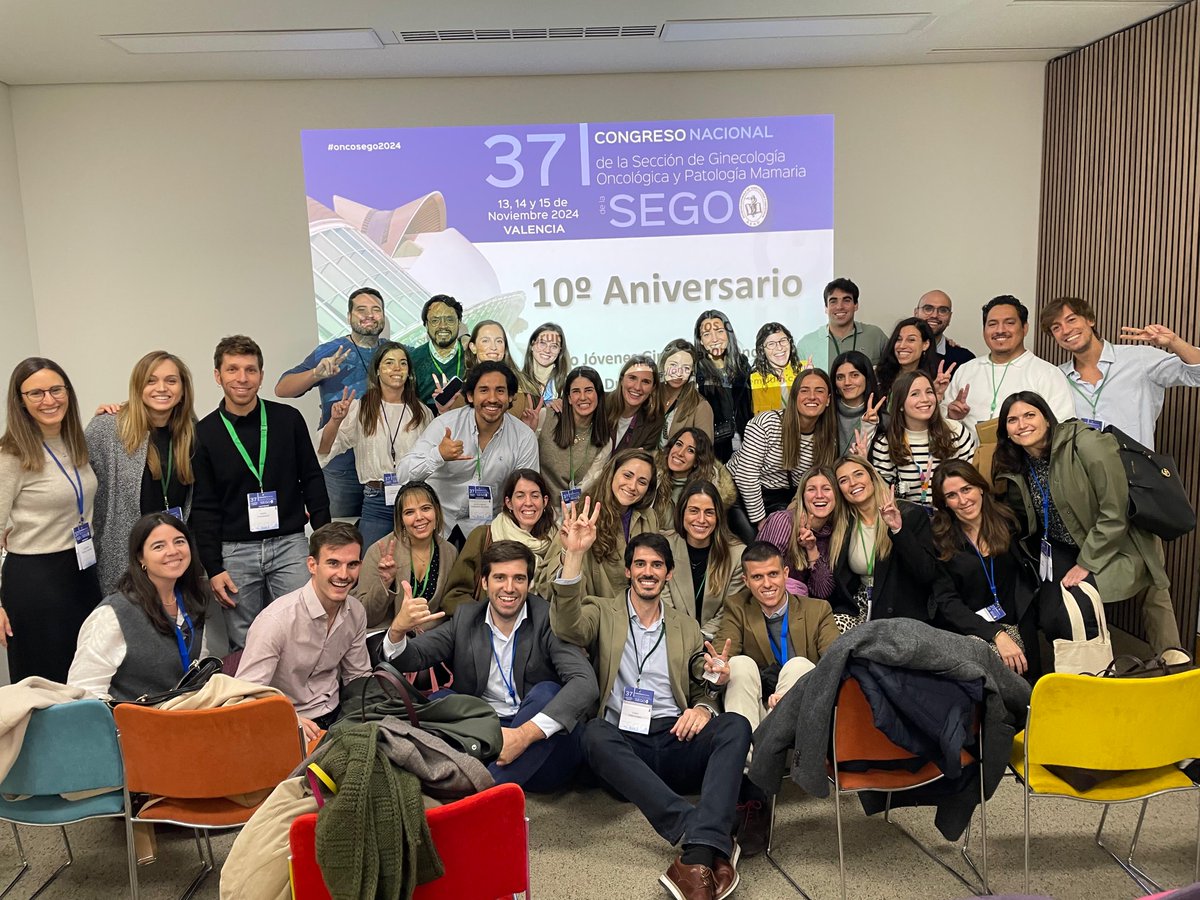 Quique_ChC's tweet image. 10º aniversario del #JGO en Valencia con sala llena y mucha emoción en @oncosego! 

Revivimos los inicios del grupo con documentos y fotos históricas y discutimos sobre los próximos proyectos con las nuevas generaciones! 

La pasión por la ginecología oncológica sigue creciendo!