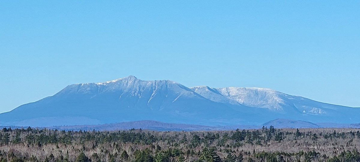 GSn04401's tweet image. Today's #adventureday brought us to Houlton for lunch at Shirewood Smokehouse. A rack of ribs, baked beans &amp;amp; Texas toast then a walk along the Meduxnekeag River. We stopped along the way to soak up the big blue sky over Katahdin too! #getoutside #foodcomas #mainethings