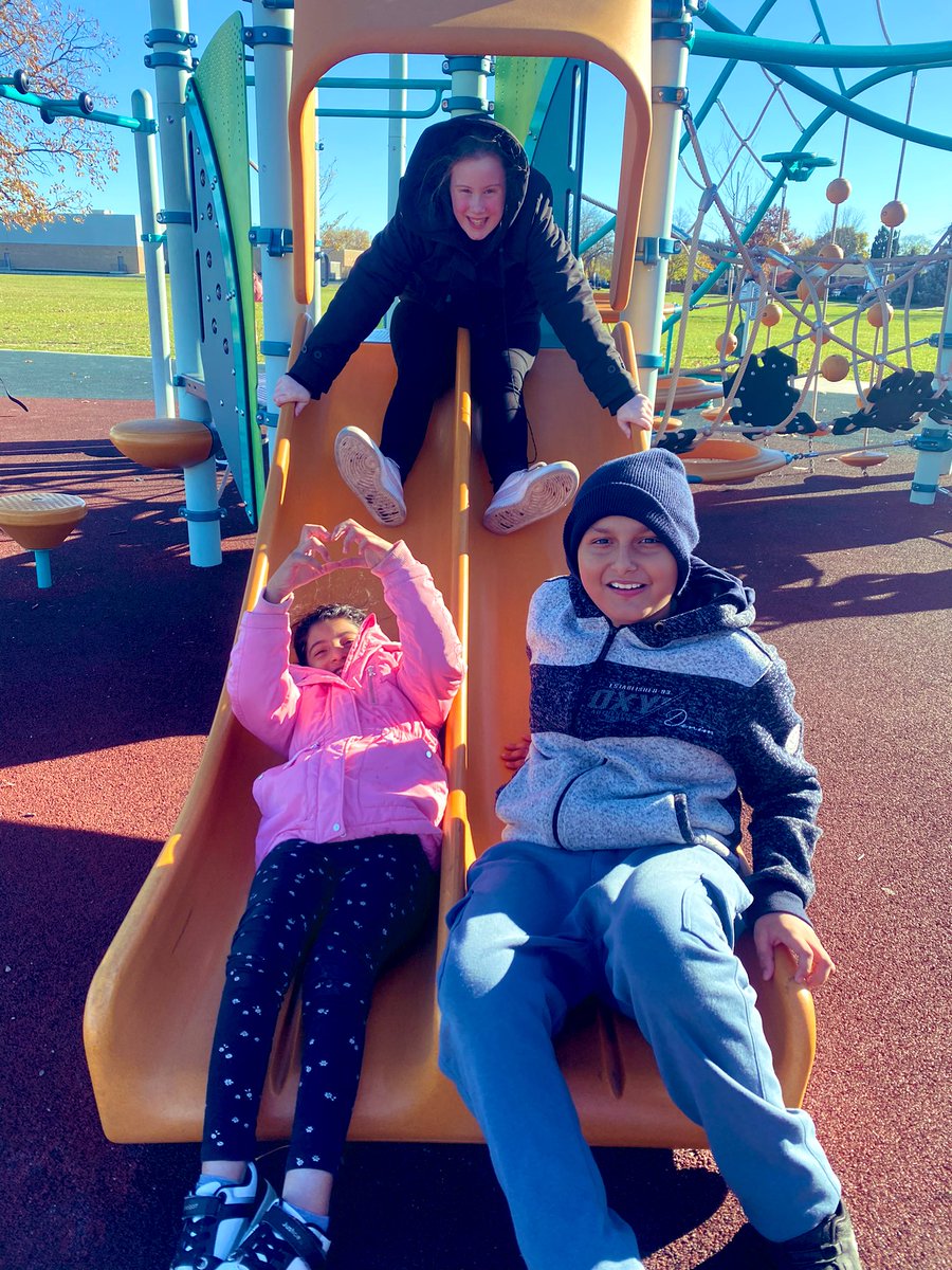 EastviewGAINS's tweet photo. So much fun at the park 😎🌟 @eastview_p https://t.co/t5eblN6g4y