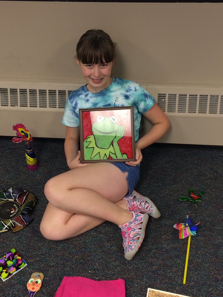 AmyRoediger's tweet photo. @shortartists Really grateful that she had so many wonderful artistic experiences with you at summer camp! ❤️ https://t.co/fQH2nJNcEp