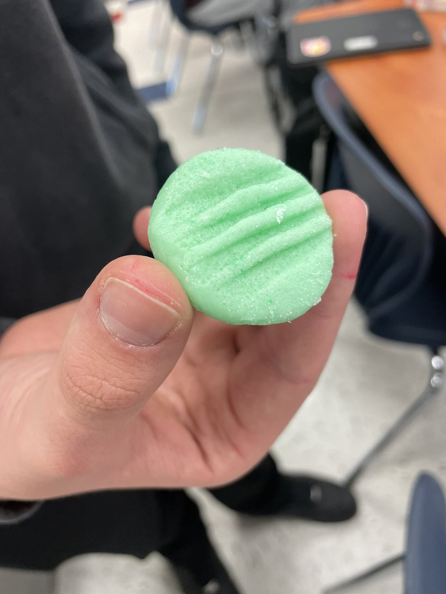 libertyfcclawsd's tweet image. Check out these Candy Mints we made in Culinary I! Outstanding in appearance and taste. #prostartproud #holidaycandy #lhsleads