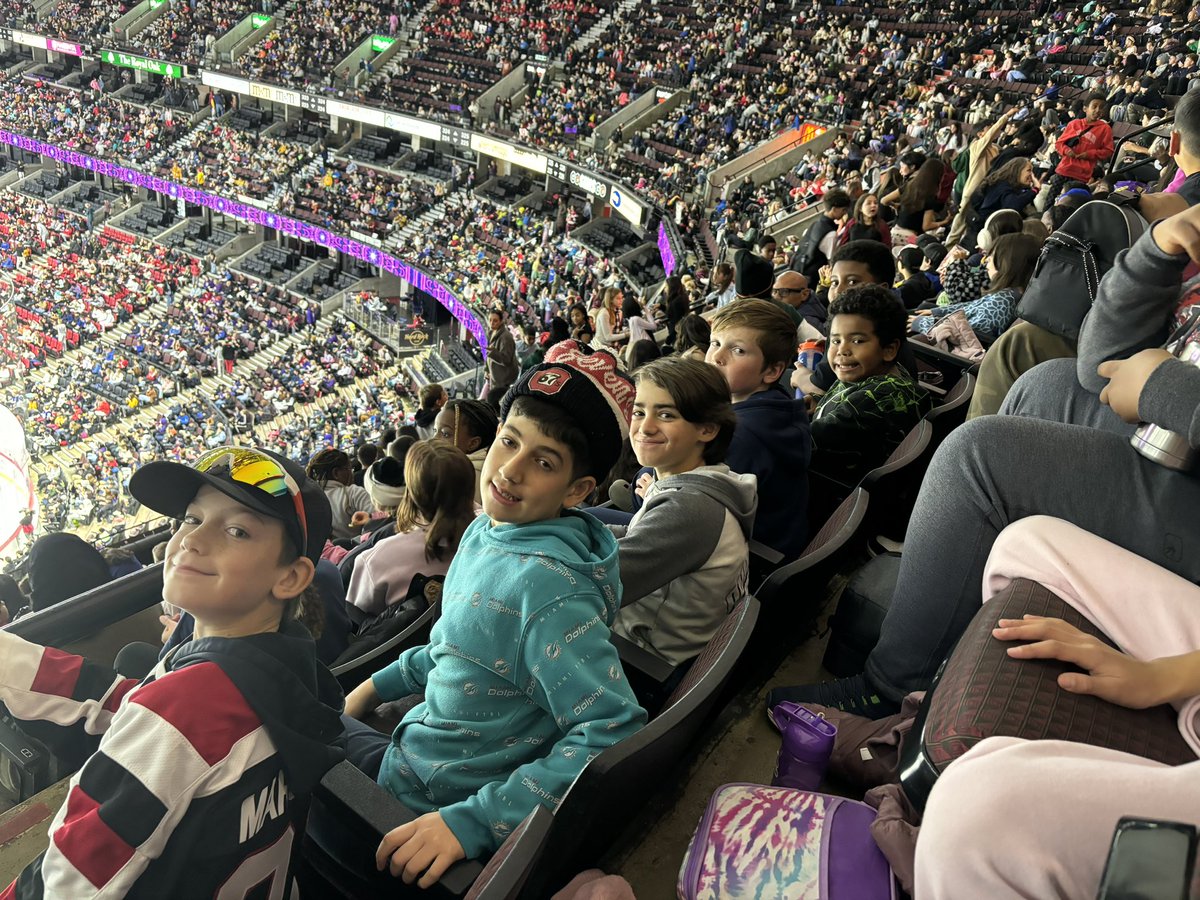 Angela Ross tweet media