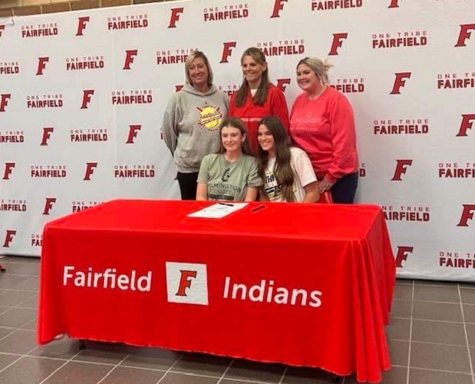 Congratulations Ava and Megs! #SigningDay 
#DPT🥎