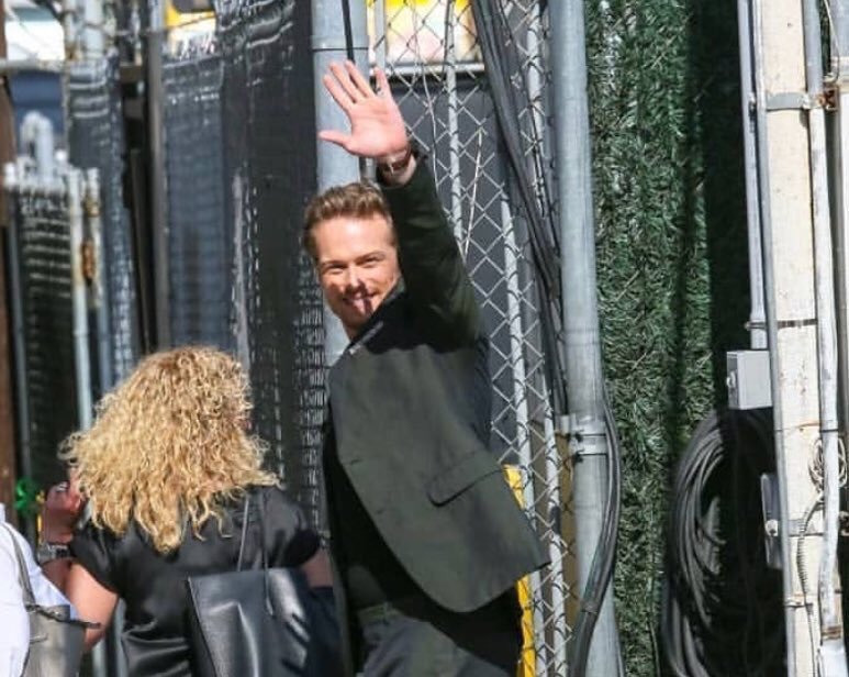 I’m deleting this app. I’ll always be so grateful for the friends and memories I’ve made.

My parting words: 
+ Kerry and Tony definitely had an affair
+ Sam was never gonna fuck you, dear