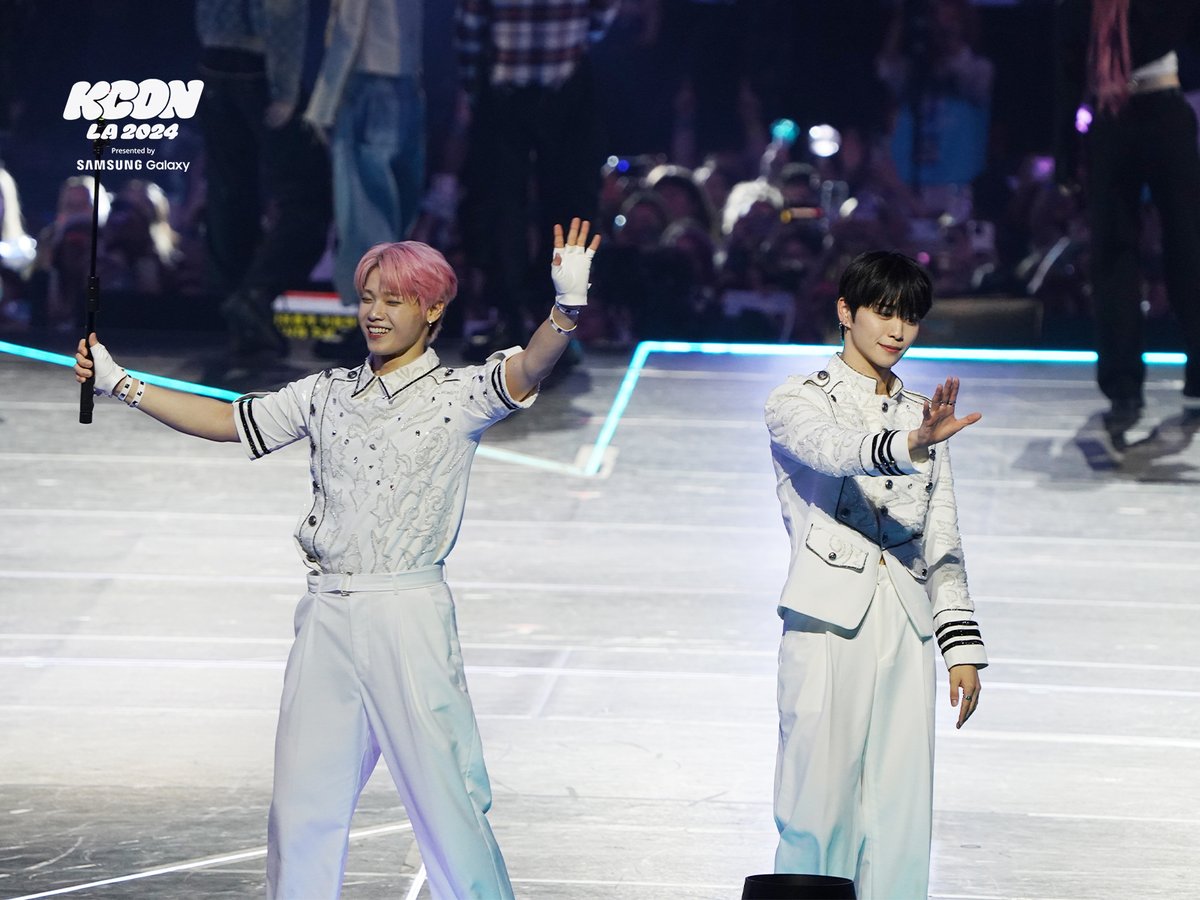 [#KCONLA2024] RECAP PHOTO DUMP 🚛 📸

𝗗𝗔𝗬 𝟭 #INI
💙 𝐌 𝐂𝐎𝐔𝐍𝐓𝐃𝐎𝐖𝐍
📍 Crypto.com Arena

-
🎈 JUL 26-28
📍 Crypto.com Arena, LA Convention Center, GILBERT LINDSAY PLAZA

✨Let’s #KCON!