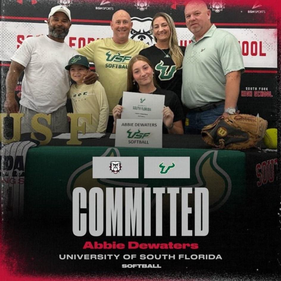 Congratulations to <a href="/AbbieDewaters/">Abbie DeWaters</a> for signing <a href="/USFSoftball/">USF Softball</a> for the next 4. 🤘🏻