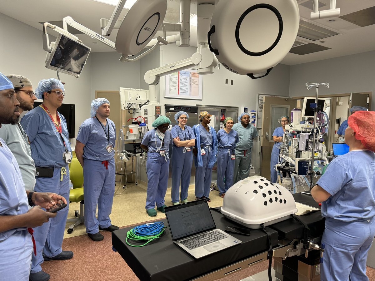 Thanks to Intuitive for an awesome Robotic Training Session! We plan to incorporate these sessions into our curriculum every few months to steadily increase resident familiarity and comfort with the robot #roboticsurgery #uoflurology #ulsom
