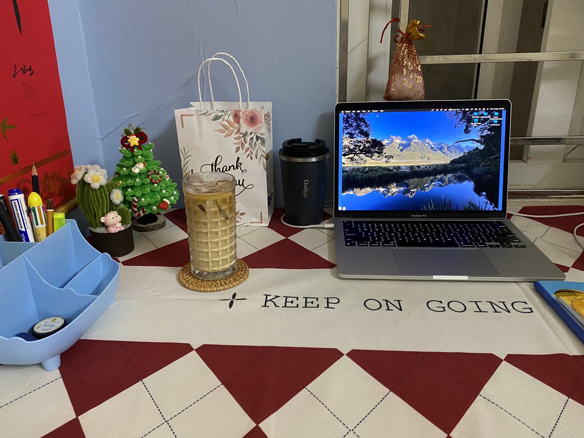 Hết bão sales lại ồ ạt bão đơn về😁
Chắc thế nên cả tuần nay tiết trời thu đông mà cứ ngỡ như mùa hè mn ơi😂
Em mời mn 1 ly cafe sáng cho khởi đầu đầy năng lượng❤️❤️❤️
Muốn có 1 ly cà phơ handmade bao chất tại nhà, mn nhanh tay đặt ngay cafe nguyên chất giá