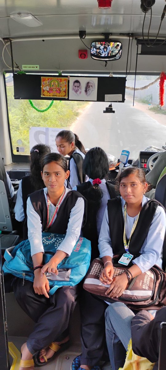 ଶିଶୁ ଦିବସ ଅବସରରେ ହାର୍ଦ୍ଦିକ ଶୁଭେଚ୍ଛା ଓ ଶୁଭକାମନା 🎉। 
ଛାତ୍ରଛାତ୍ରୀଙ୍କ ଯାତାୟାତ 🚌ସୁଗମ କରିବା ନିମନ୍ତେ ଛୋଟ ପ୍ରୟାସ,
ଶିକ୍ଷାର ପ୍ରଗତିରେ ସାରଥୀ ସାଜିଛି ଆଜି 
ଆମ ଗ୍ରାମାଞ୍ଚଳ ପରିବହନ ସେବା । 
#ChildrensDay