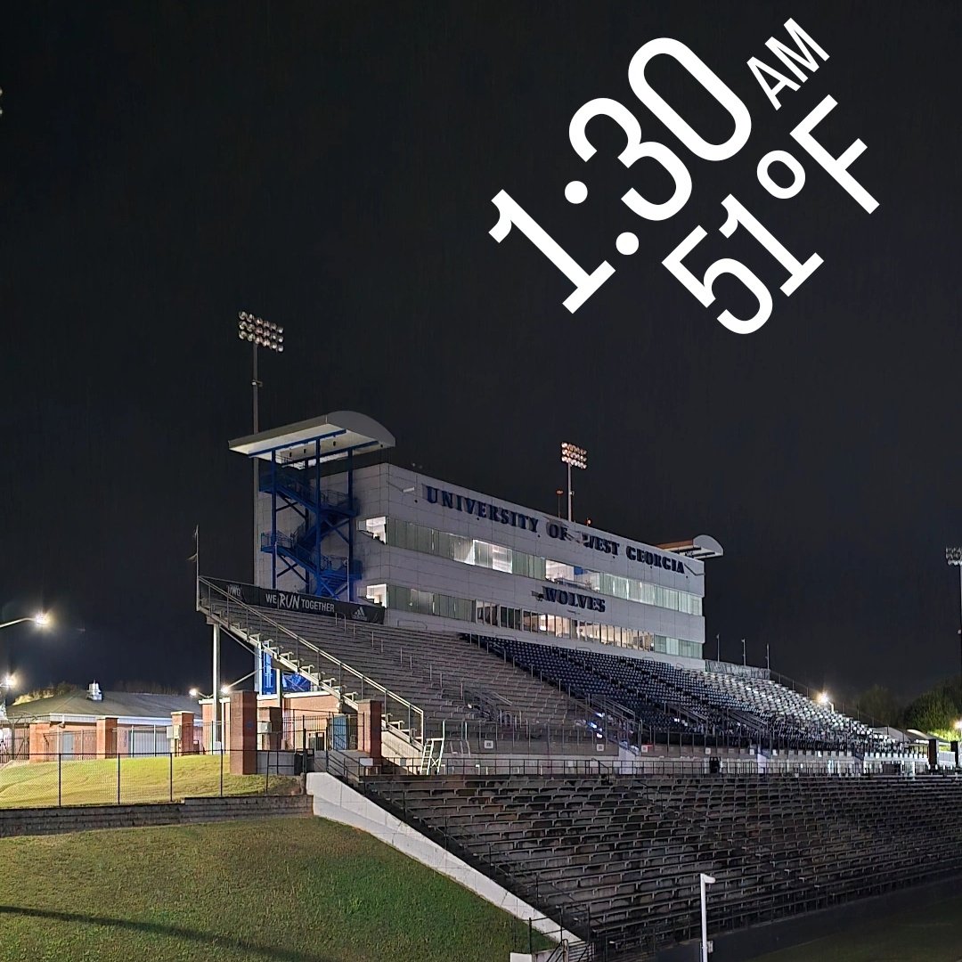 RealJCarmichael's tweet photo. Whether at the beginning of the work day or the end, it's always exciting to be a part of @uwgathletics.

#MadeItBack
#WeAreOne https://t.co/n3UWKqPWOe