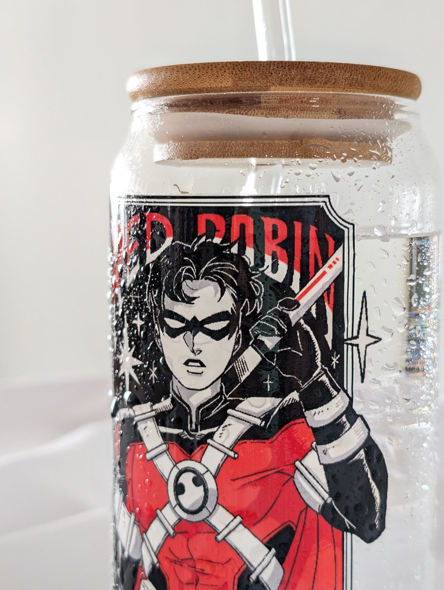 Lingi15's tweet photo. 🦇NEW❤️ RED ROBIN Glass Cup!
Pre-order now on my etsy shop😎
https://t.co/NLs3vlhKSk

#etsyshop #timdrake #glasscup https://t.co/bBAtwQZ4NL