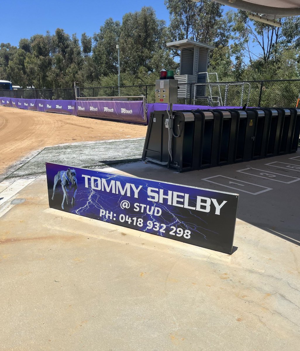New sign installed <a href="/greyhounds_wa/">Greyhounds WA</a> Cannington ready for the track reopening 🙌🏻

Thanks to our friends at Sign Up WA 💙