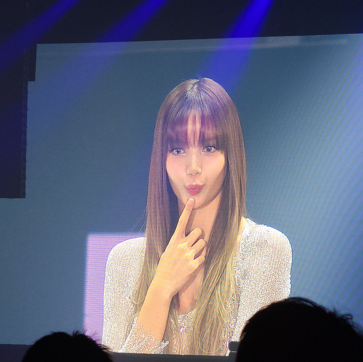 GalaxyGG228's tweet photo. 🥹😭
#LISA #lisaxbangkokfanmeet #LISAFANMEETUP_BKK https://t.co/ndsEASgIki