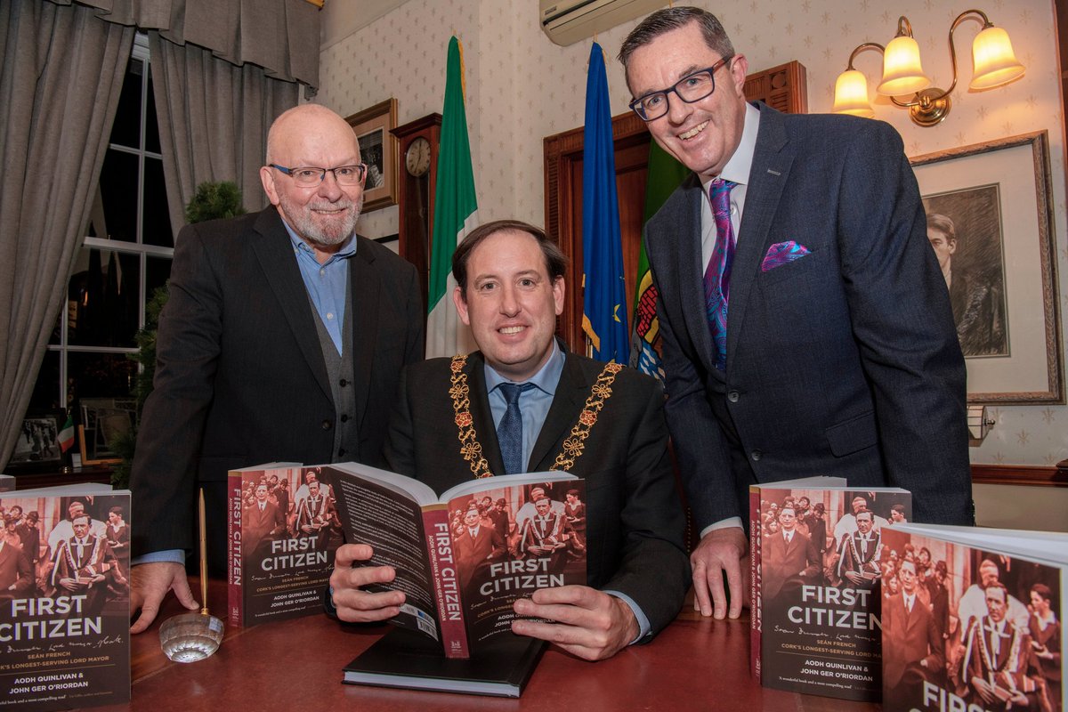 AodhQuinlivan's tweet photo. On this day last year, #FirstCitizen was launched in City Hall by Lord Mayor @cllrkmac. A wonderful occasion for @JohnGer60 and myself, as well as our proud families and our publisher, @corkcitylibrary. @corkcitycouncil @UCC @CACSSS1 @UCCResearch https://t.co/HR7TgPH64H