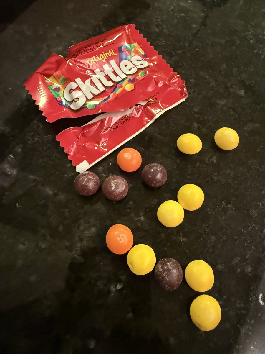 jonothinn's tweet photo. Hey @Skittles … this is the 8th fun size we’ve opened with ZERO red skittles… #FalseAdvertisement … where are they? https://t.co/VwUvEQJoCL