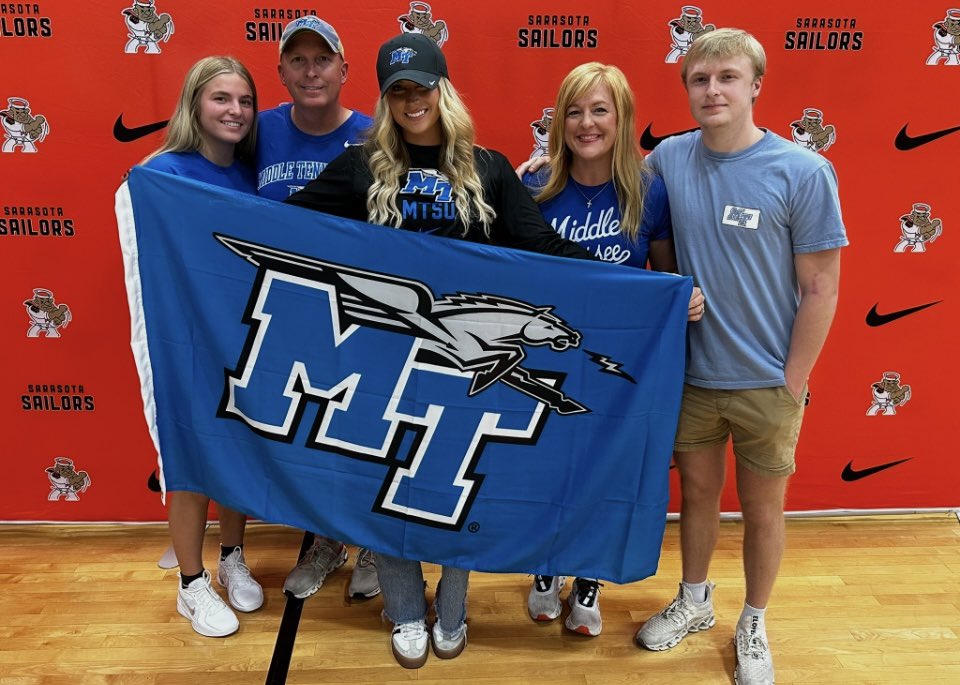 mady pint tweet media