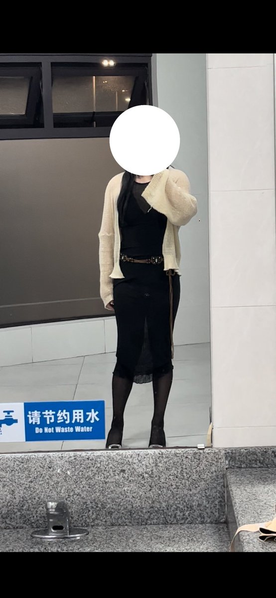 李多多 tweet media