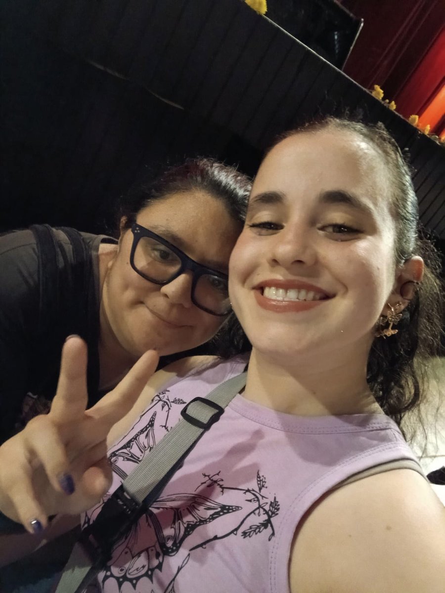 Acá con la old de la old bancando a <a href="/Juanicar2/">Juanicar</a> desde siempre. Al fin te pude conocer💖