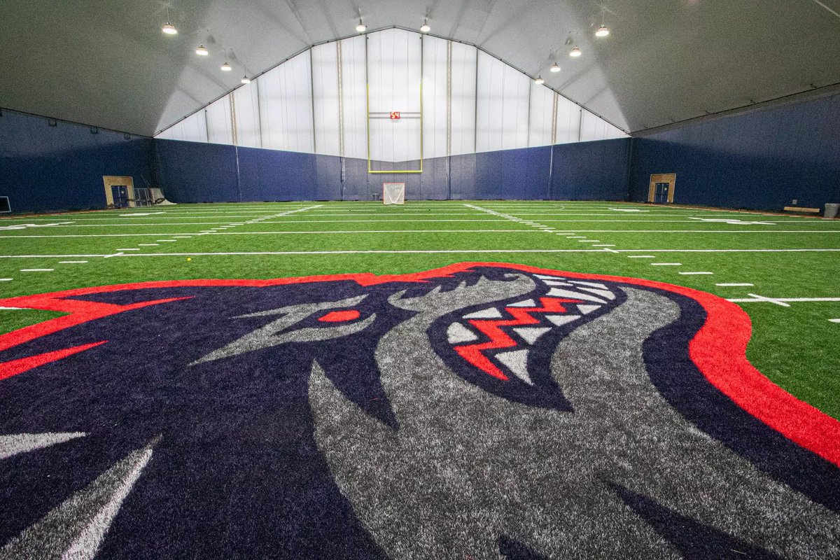 FCRecruits's tweet photo. LETS TALK ABOUT IT!!!! 🏭📈

 D1 FCS LEVEL 

If You Are In C/o 25 &amp; Interested In Being Recruited By Stony Brook University (  @StonyBrookFB ) Please comment film &amp; send over transcripts. We Are Sending Over Playmakers For Evaluation.  
#LetsDiscussRecruiting  #As1 https://t.co/pHQeDv70Lp