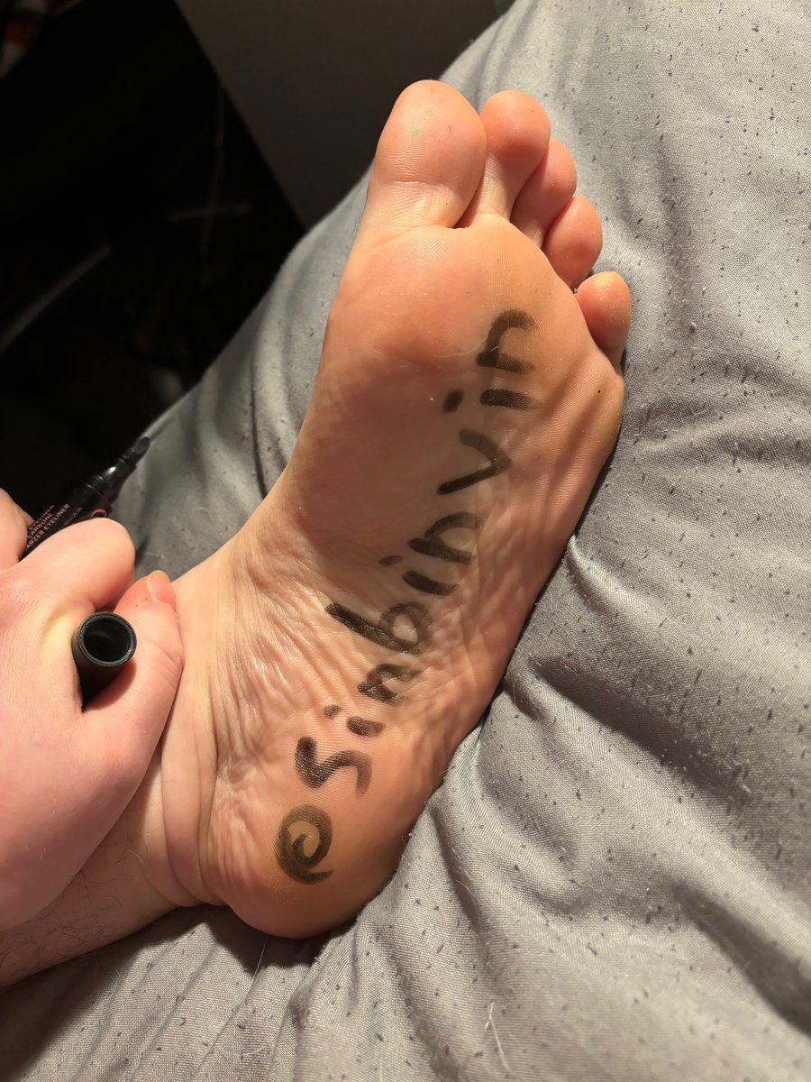 Sinbinvin's tweet photo. I want to try something! 
DM me and I’ll write on my feet for you ❤️ your username, a message, whatever! £3 per photo, £5 for both feet, does that sound fun? Here’s my username on my foot as an example/for verification lol #feetِ #footfetısh https://t.co/MEYsiufwtu